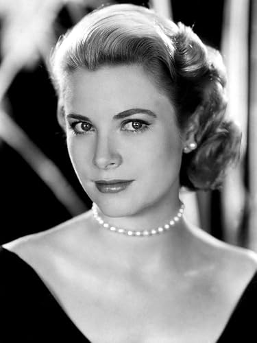 Miniatura 1 de Posterazzi DAP18276 Grace Kelly-Black Top con collar de perlas y pendientes impresión fotográfica, 8 x 10, multicolor