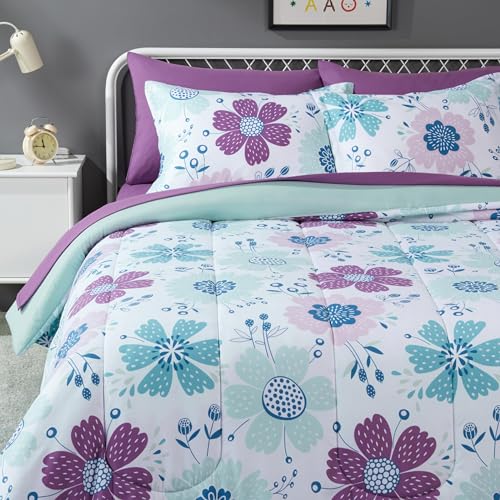 Amazon Basics 7-Piece Microfiber Kids Comforter Bed-in-a-Bag Bedding Set with Sheets Full/Queen Bluish Flowers