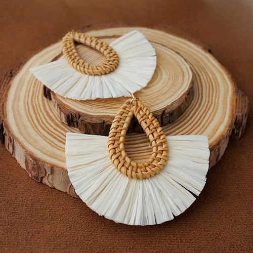 Statement Raffia Tassel Earrings Boho Summer Beach Earrings Lightweight Straw Wicker Dangle Drop Earrings Trendy Rattan Fringe Jewelry for Women4