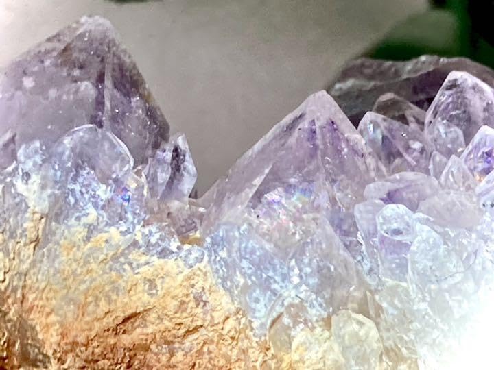 Amazon.co.jp: レインボー カクタスアメジスト サボテン水晶