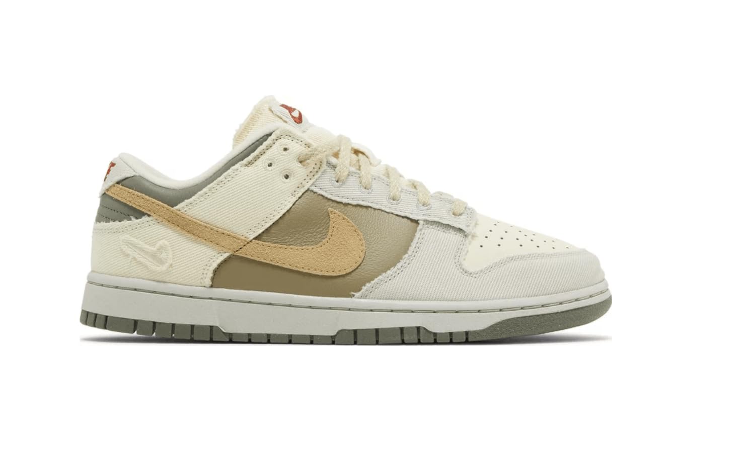 Nike Women's Dunk Low Sneaker