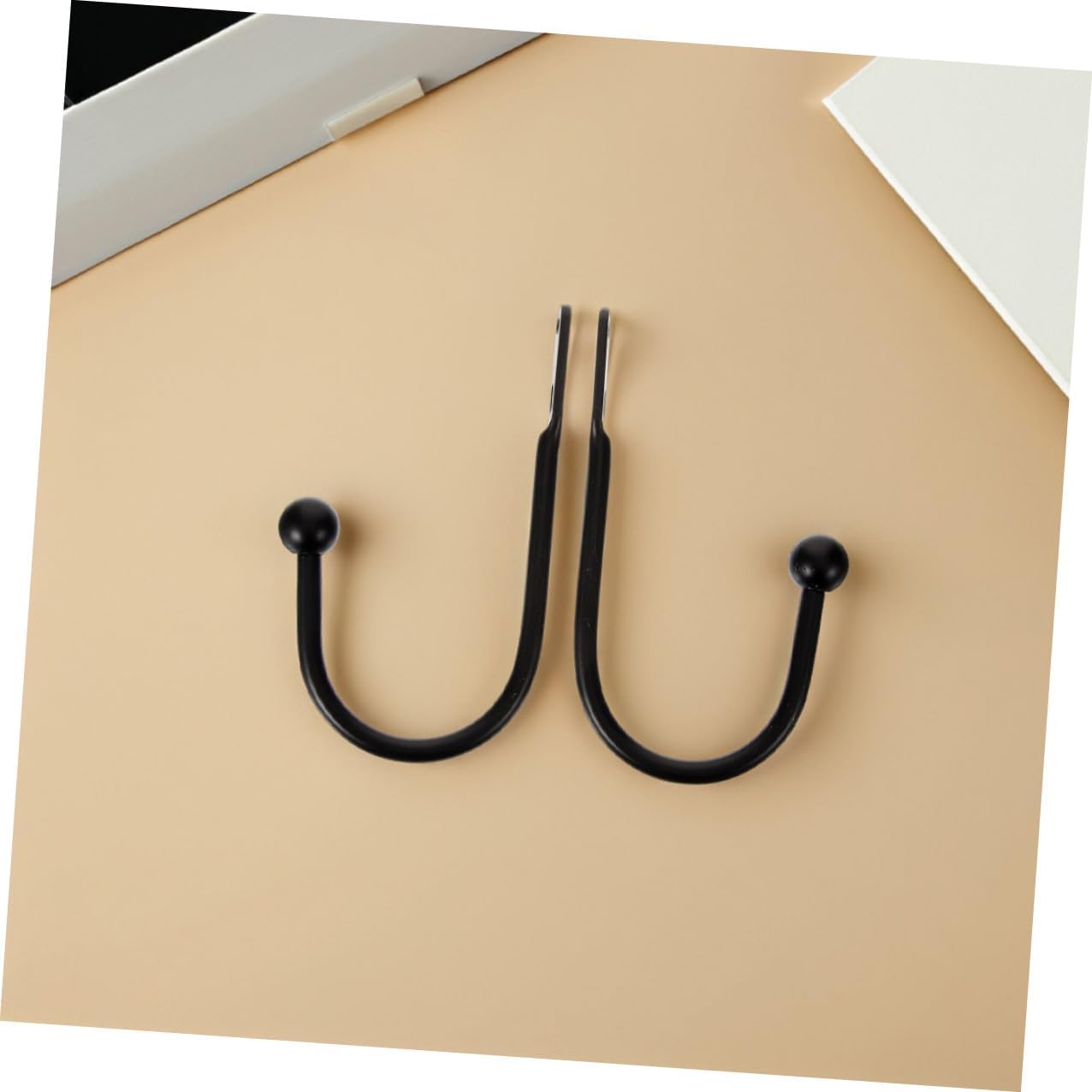 4pcs Black Metal U-Shaped Curtain Holdbacks Hooks Wall Mounted Curtain Tiebacks for Drapes Home Décor Window Treatment Hardware