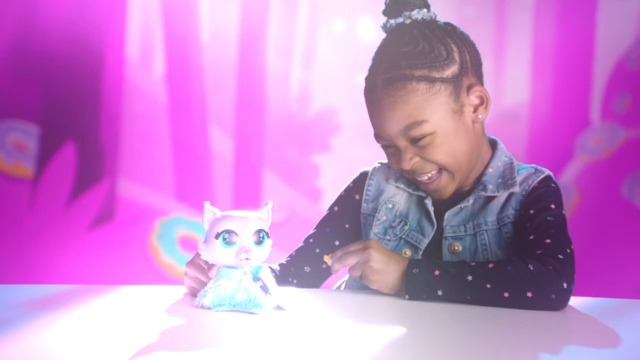 Amazon.com: FurReal Flitter The Kitten Color-Change Interactive