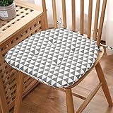 ed eleganti coprisedia progettati per resistere a pelucchi, sbiadimenti e strappi. Perfetto per migliorare l'arredamento della tua casa fornendo una protezione duratura per le tue sedie. Facili da installare e mantenere, queste coperture offrono un'ottima vestibilità per vari stili di sedie. Migliora il tuo spazio abitativo con i nostri coprisedia di alta qualità oggi!