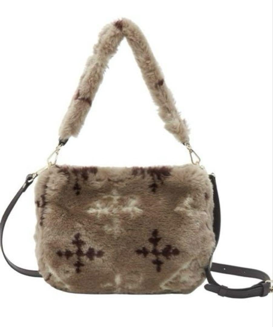 ラシット　ショルダーバッグ➕ファーストラップ Amazon.co.jp: russetラシット ファー2WAYショルダーバッグ 完売