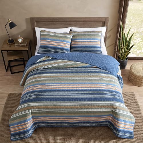 Image of Eddie Bauer - Twin Quilt Set, Reversible Cotton Bedding with Matching Sham, Home Decor for All Seasons (Yakima Green, Twin)