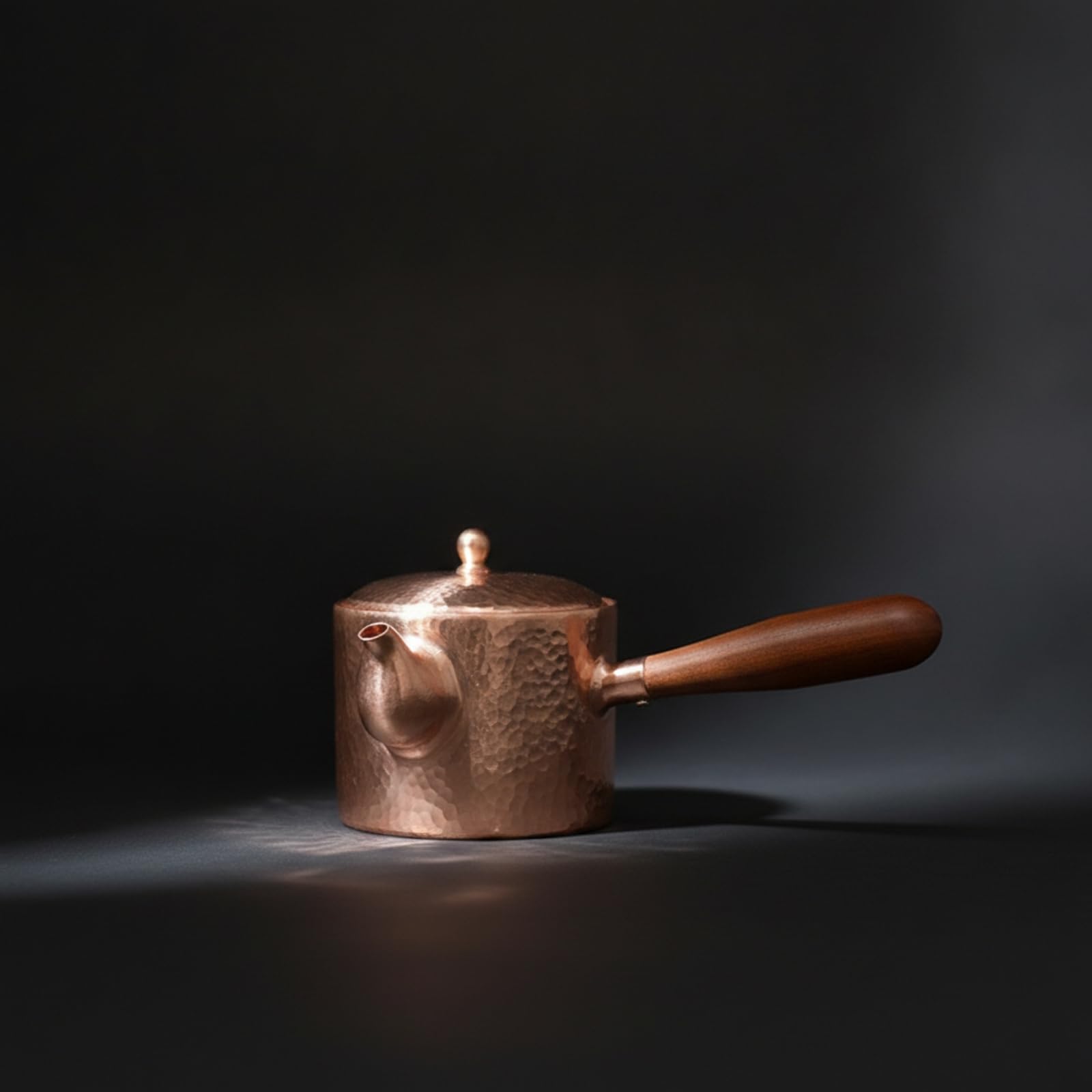 Tetera Cobre Martillado Tetera con Tapa Artesanal Hervidor para Coleccionistas, Aficionados l Té, Cocina, Mango De Madera