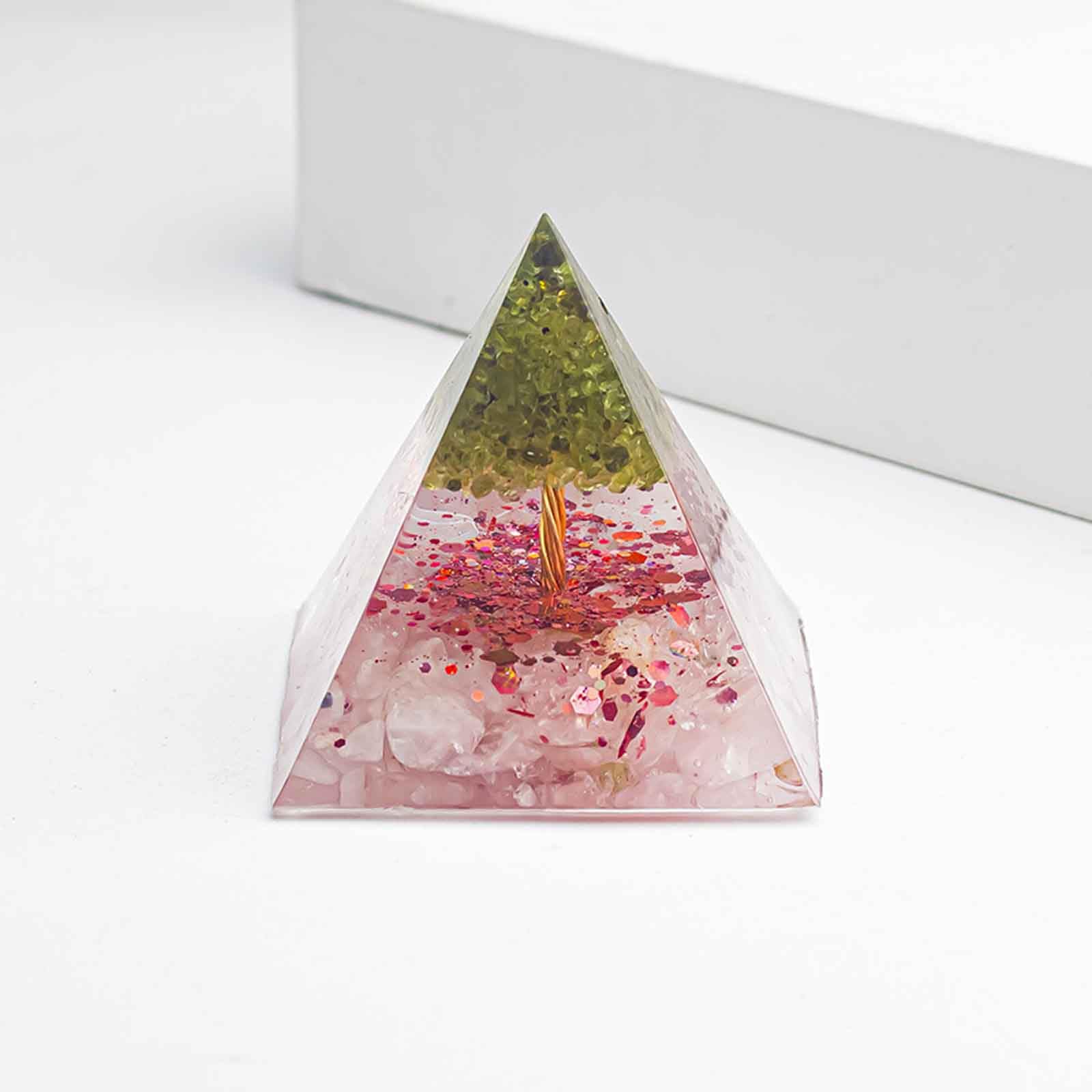 3-teiliges Kristallpyramiden-Set Heilende Chakra-Pyramide zum Schutz für Meditation, Energieheilung, Chakra-Balance, Reiki-Heilung, Hexerei-Zeremonie, Massage und Yoga,1.97in(5cm)
