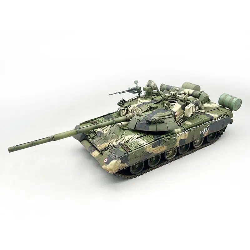 軍 T-80 戦車 1/35 ディスプレイモデル ロシア ドイツ ロシアの戦車、「 T-80U 」（1:35）を製作しました。 - YouTube