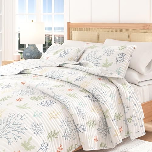 Image of 2-Piece Coral Coastal Reversible Twin Quilt Set with Sham. Beach Theme Bedding Coverlet, Soft, Microfiber - Maldives