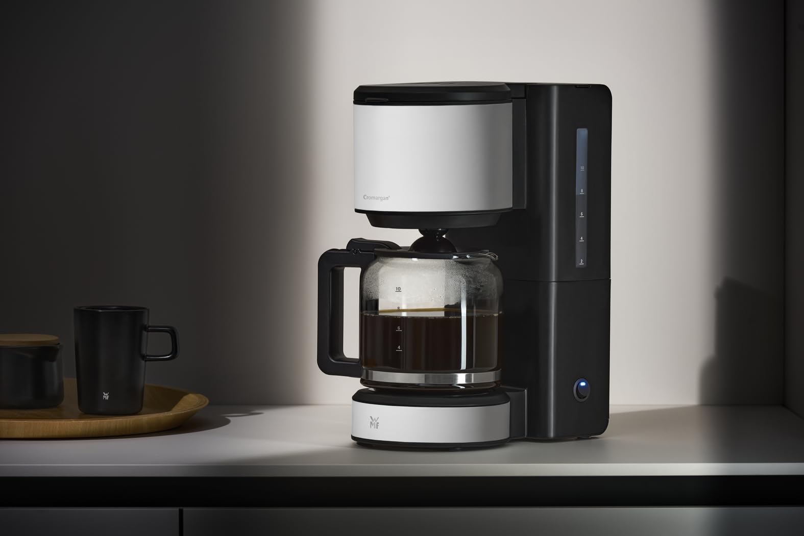 Machine à café filtre WMF Stelio Aroma en acier inoxydable blanc mat - Machine à café avec verseuse en verre pour 10 tasses, anti-goutte, plaque chauffante et arrêt automatique, 1000 W, facile à nett