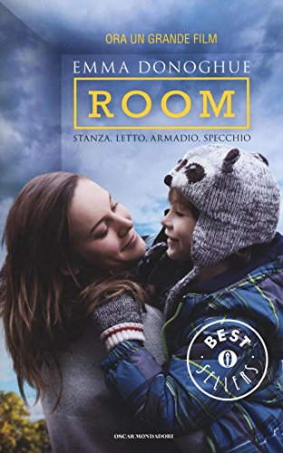 Room. Stanza, letto, armadio, specchio Room. Stanza, letto, armadio, specchio