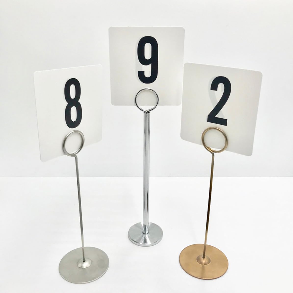 12 Stück Büroklammern aus Edelstahl mit Stabilen Clips für Hochzeitsdekoration und Partyzubehör Wiederverwendbar und Kreativer Fotohalter für Tischkarten und Menüs Zufällige Farbe