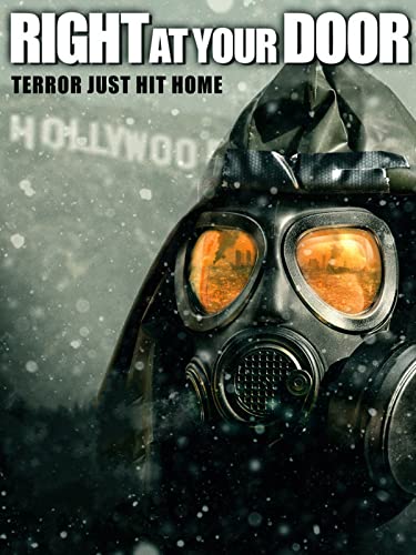 En la Puerta de casa (Right at Your Door)