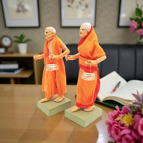 Image of Krishnanagar Handmade Clay Human Figure Gift & Decor (Brahman Brahmani)