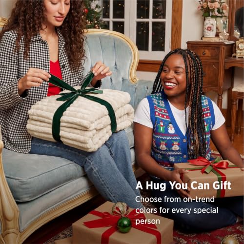 Bedsure Soft Throw Blanket for Couch Decor Gifts Khaki 50"x60" by Bedsure - Used condition - Image 5
