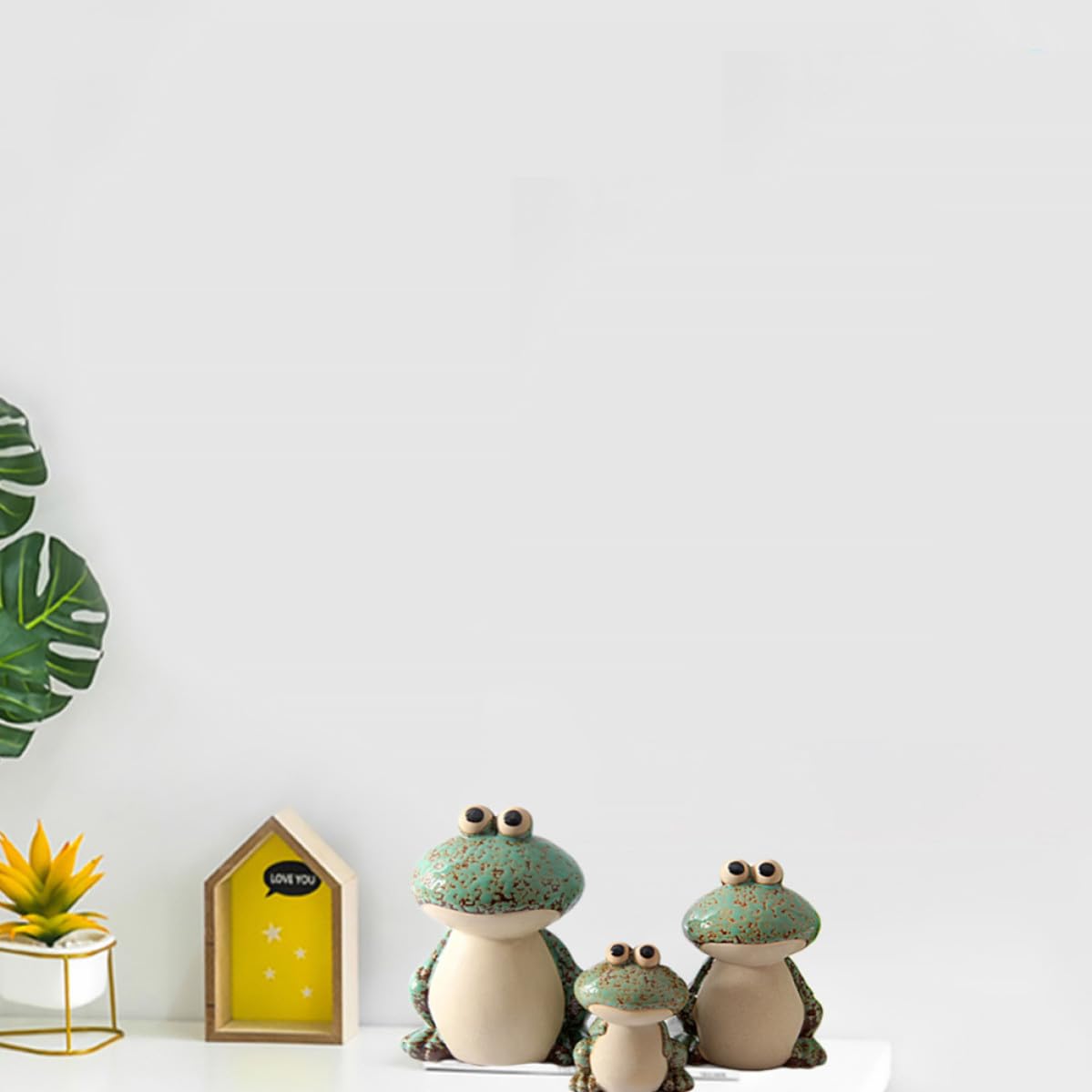 Yardenfun 1juego Figuras Decorativas de Cerámica Forma de Ranas Verdes para Escritorio Adorno Creativo para Hogar y Oficina Estatua de Cerámica Suave y Vistosa