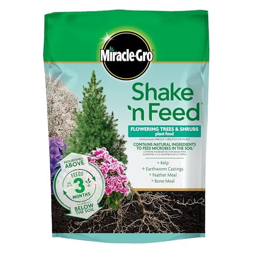 Miracle-Gro Shake 'N Feed Flowering Trees and Shrubs Plant Food, For In-Ground and Container Plants, Acid-Loving Flowering Plants, 8 lbs.