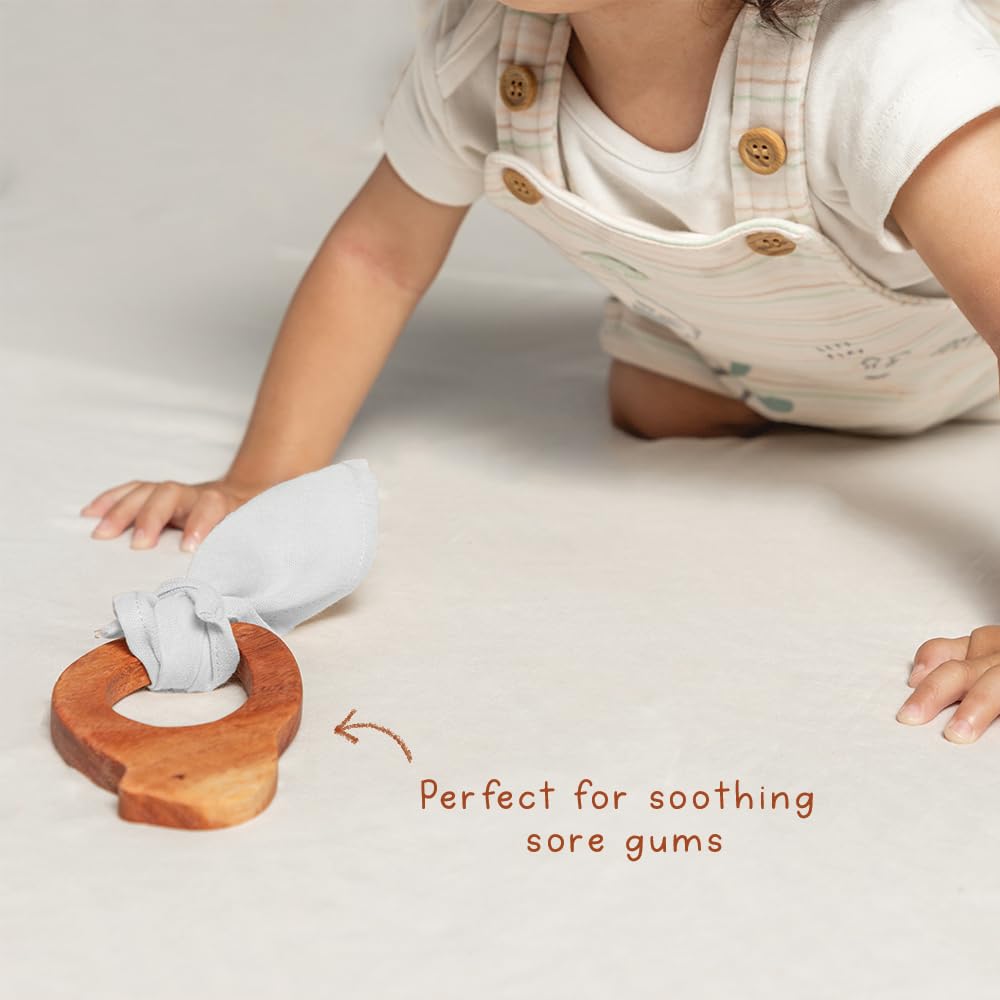 Gubbachhi Chimani with Cream Swaddle Gift Set | Neem Wood Teether & Muslin Swaddle Combo | Newborn Gift idea | Gifting for Infants/Babies | Toy for Gifting | Handmade in India | Age (3 Months +) 1
