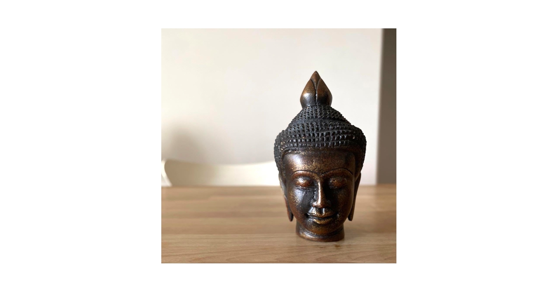 カンボジア製　手彫り木製置物 カンボジア製 手彫り木製置物