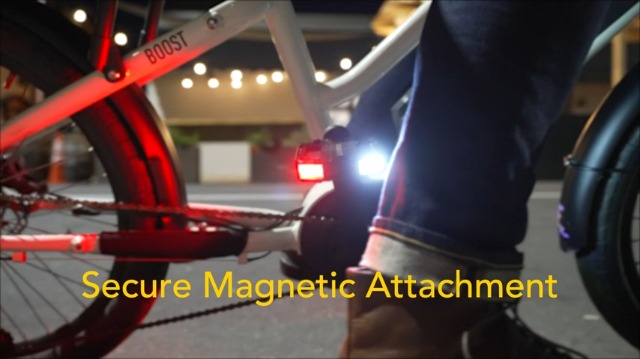 Redshift Arclightフラットペダル Redshift からライト内蔵フラットペダル「Arclight」が登場