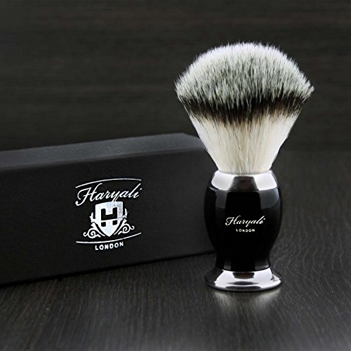 Men's Badger Looking Sliver Tip Shaving Brush with & Black and Metal Colour Base