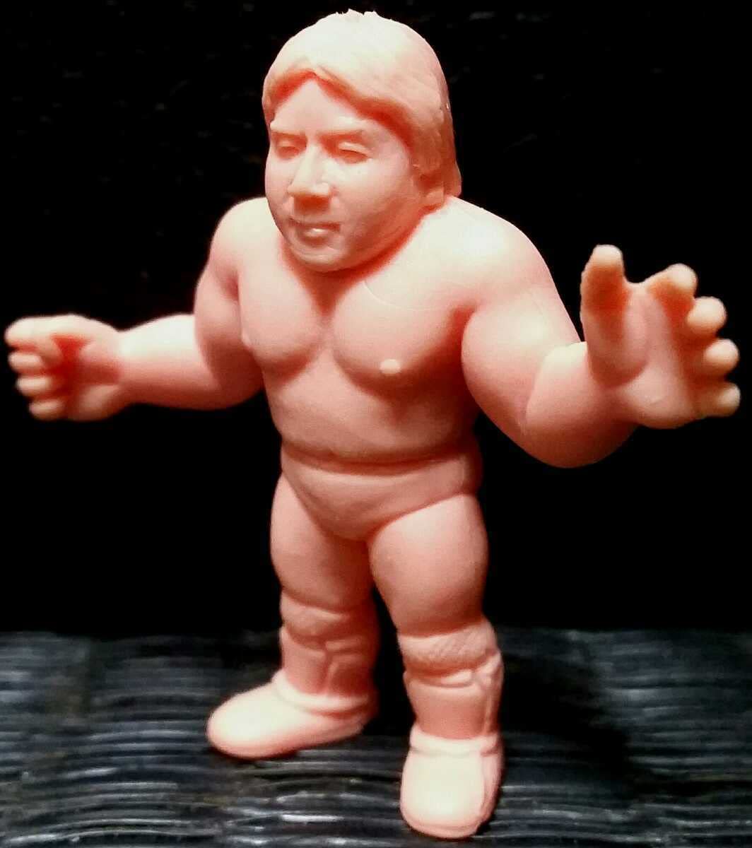 プロレス 消しゴム/キン消し Amazon.co.jp: ザ・プロレスラー消しゴム 前田日明 肌色 当時物