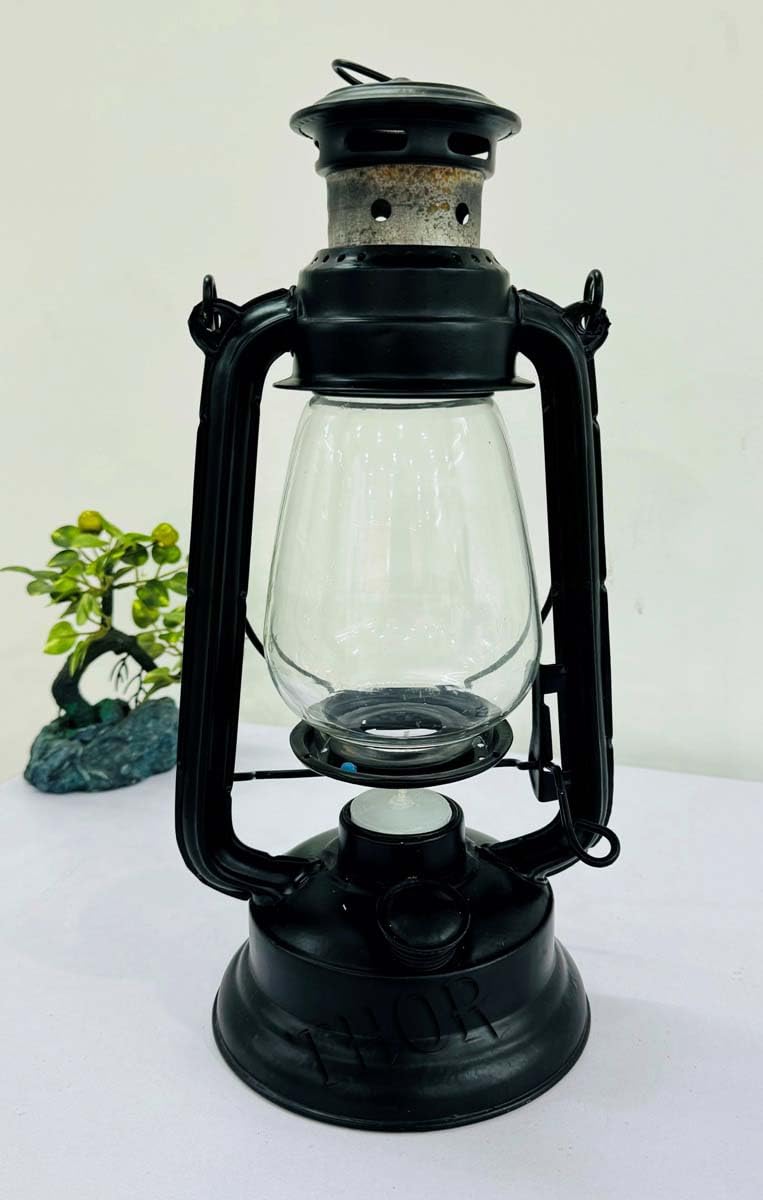 Black Lantern Candle Farmhouse Nautical Maritime Retro Candle Lantern Hurricane Lamp for Warehouses Metal lantern