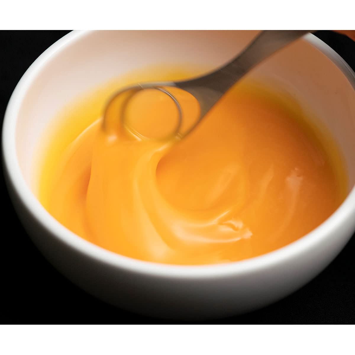 Amazon | Soji ときここち 長さ14×高さ2×奥行3cm 卵溶き器 便利