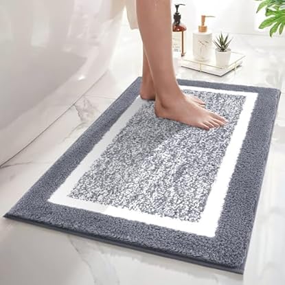 Foto di SHACOS Tappeto Bagno Microfibra Soffice Morbida, Tappetino Bagno Antiscivolo, Tappeto Bagno Assorbente, Tappeti Bagno Lavabile In Lavatrice, Adatto per Doccia O Vasca Da Bagno, Grigio, 45 X 65 cm