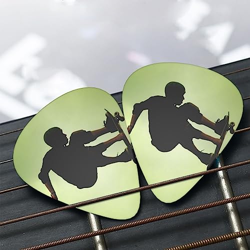 Lot de 12 médiators tendance et durables pour guitare électrique et basse dans une boîte pour ukulélé - Les Beatles, Paul McCartney, John Lennon, RIngo Starr, George Harrison Lot de 12 médiators tendance et durables pour guitare électrique et basse dans une boîte pour ukulélé – Image 8