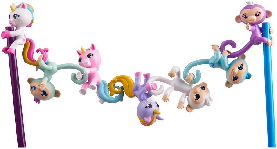 Mini Figure Fingerlings Mystery Pack