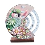 Calendrier de peinture diamant de haute qualité : le bas du calendrier de bureau est fabriqué en matériau de haute qualité, la surface de décoration du calendrier elle-même est collante et dispose d'un film protecteur afin que l'image reste collante. Imperméable, résistant à l'humidité, texture uniforme, motif clair