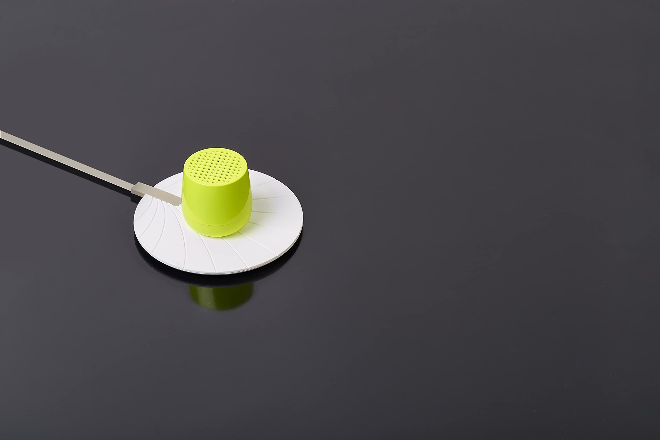 LEXON (レクソン) MINO+ グロッシーシリーズ 3WミニポータブルBluetoothスピーカー ワイヤレス充電対応 USB-C充電 TWSテクノロジー搭載 ハンズフ 楽天市場】【中古】LEXON レクソン MINO+ グロッシーシリーズ 3W