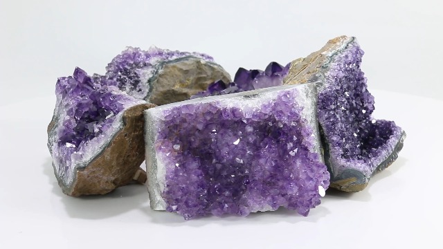 アメジスト　Amethyst from South Korea 52.86カラットの天然藤色紫アメジスト、楕円形、VVS
