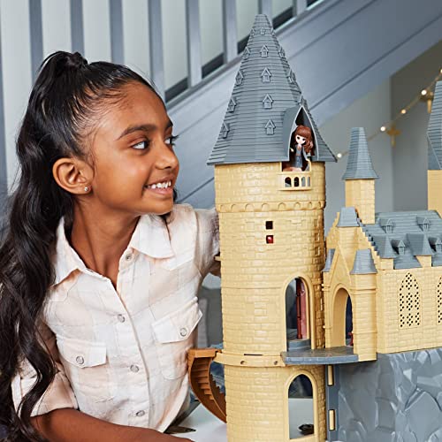 Wizarding World Harry Potter, Magical Minis Amazon Exclusive Deluxe Hogwarts Castle, 3 Classroom Playsets, 22 Accessories, 3 Figures, Lights & Sounds #TOP5