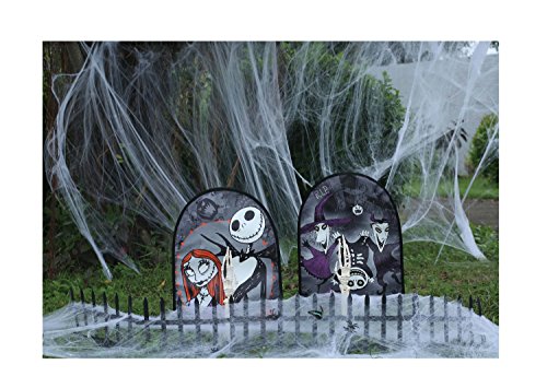 Disney The Nightmare Before Christmas Graveyard Scene Kit extérieur