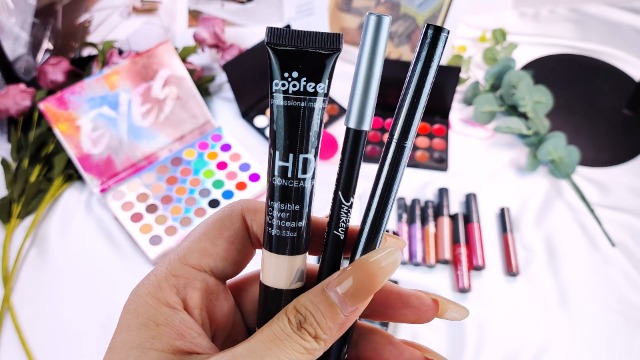 MKNZOME Schmink-Set Für Anfänger – Komplett Mit Lidschatten, Rouge, Mascara & Mehr, In Tragbarem Koffer