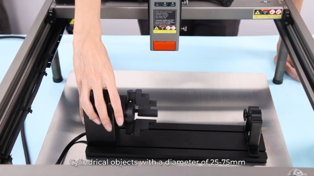 Creality Rotary Kit Pro 3 In 1 Backen Rotationswalze Multifunktion Aler Laser Gravur Aufsatz Für Die Gravur Von Zylindrischen Objekten