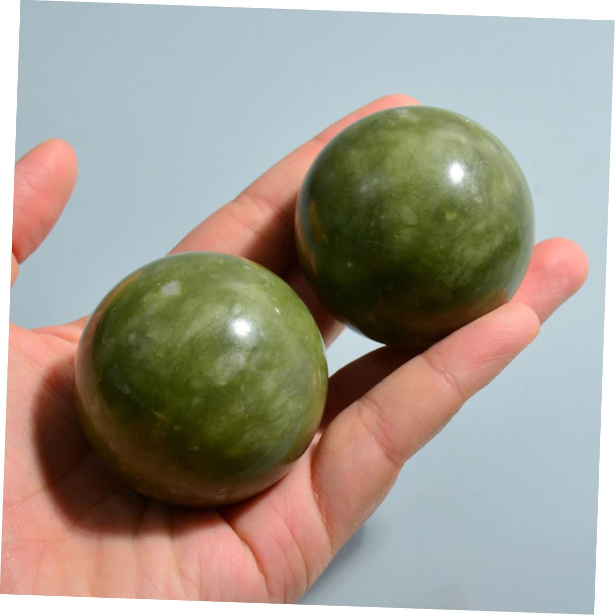 Handmassagebälle Tragbar Grüne Jade 2 Stück mit Glatter Oberfläche und Muskelentspannung für Gesundheitsübungen und Selbstmassage zu Hause
