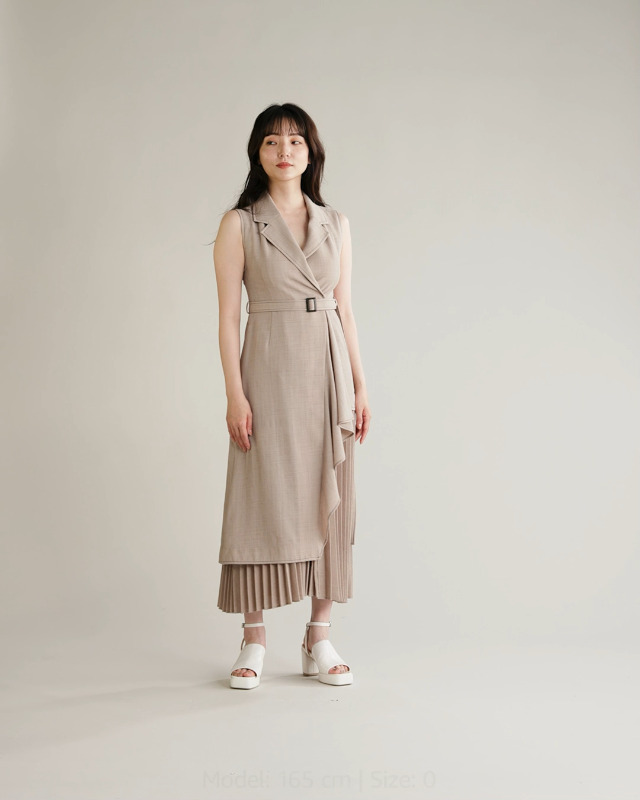 Amazon.co.jp: プリーツノースリジャケットワンピ : ファッション