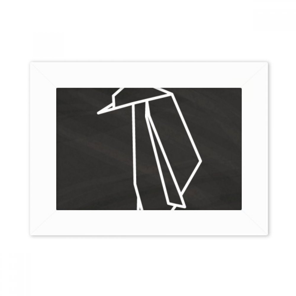 Pintura de pingüino de origami en marco de escritorio blanco