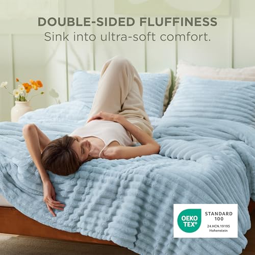 Image of Bedsure Queen Fluffy Comforter Set - GentleSoft 3 Pieces Luxury Fleece Bed Light Blue Bedding, Cozy Room Decor Aesthetic, 1 Queen Bed Comforter (90 inchx90 inch) and 2 Pillowcases (20 inchx26 inch)