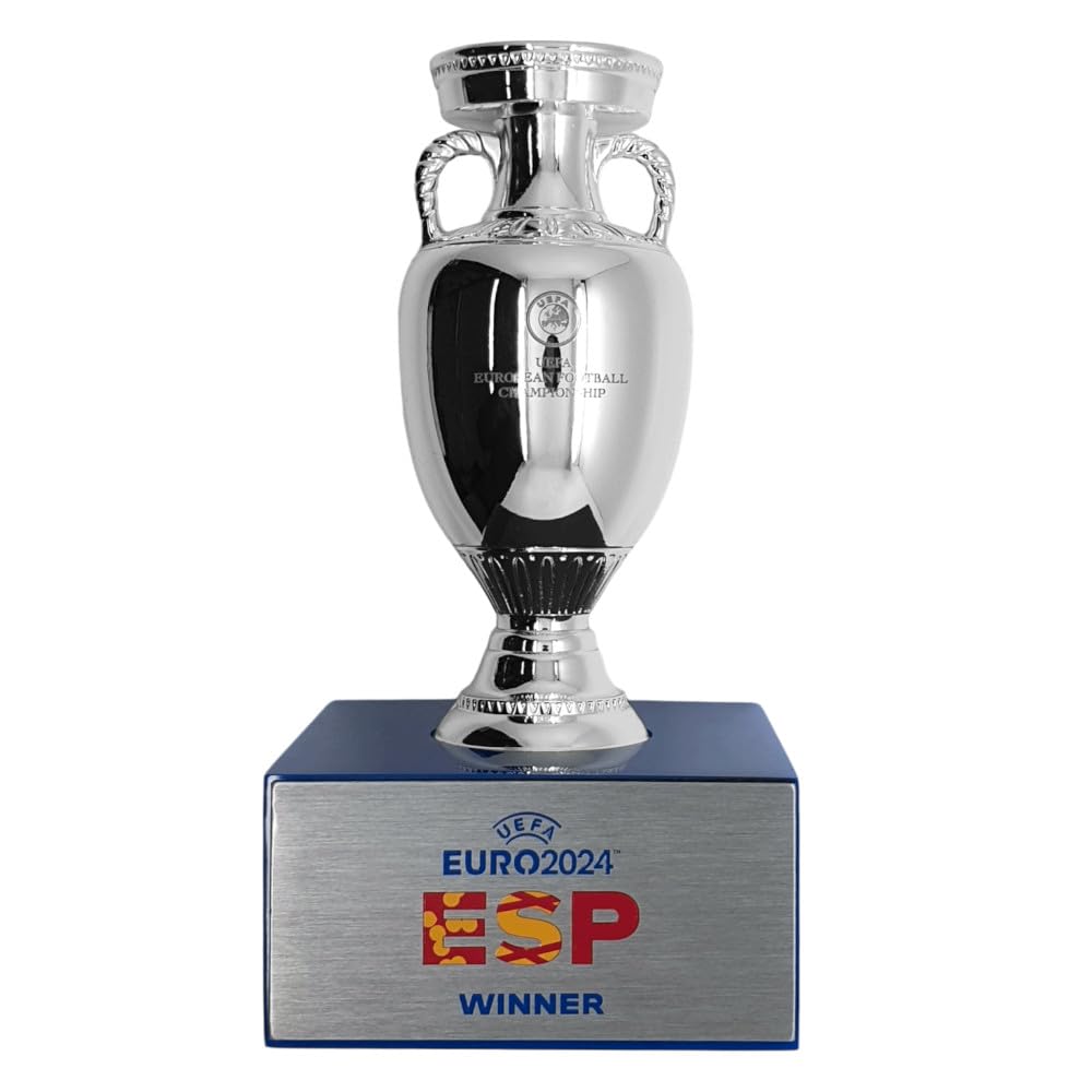 AMBALLCOM | Réplica Oficial del Trofeo de la Eurocopa 2024 (100mm) – Edición España Campeón con Pedestal Acrílico – Coleccionable para Aficionados al Fútbol