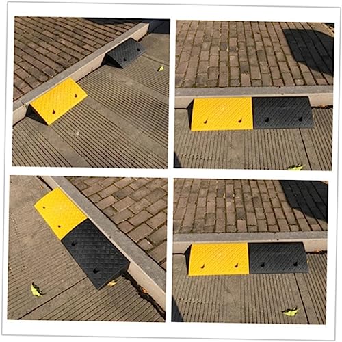 FUNOMOCYA Step Ramp for Curb Portable Heavy Duty Threshold Ramp for Car Truck Scooter Motorcycle 49.50x24.00x6.70cm