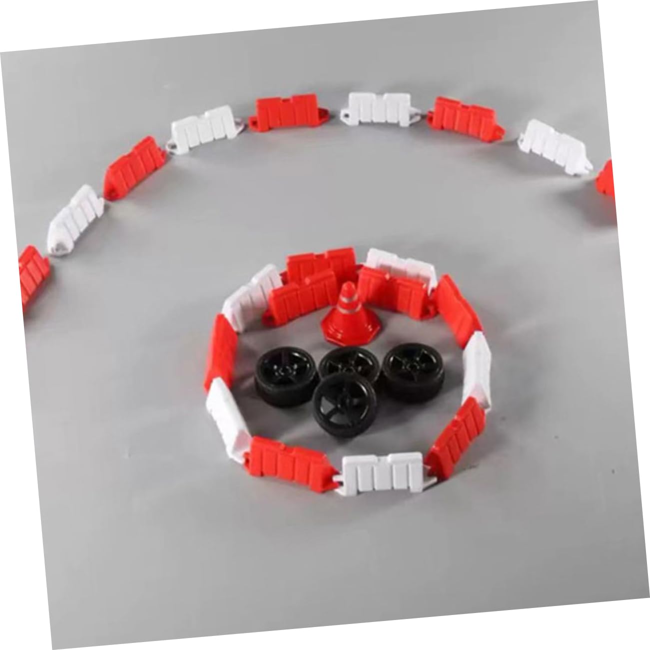 100 Pezzi Barricate Stradali Giocattolo Realistiche in Abs per Accessori Giochi di Corse Auto Radiocomandate Drift Pista Decorativa e Creativa