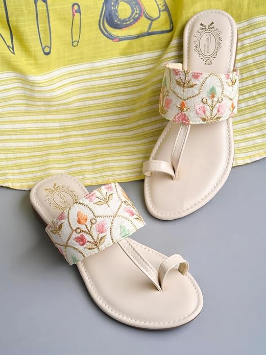 Image of Shoetopia Women Flat Sandal