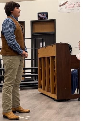 S7-E175: Luke my Singing Cowboy - age 13