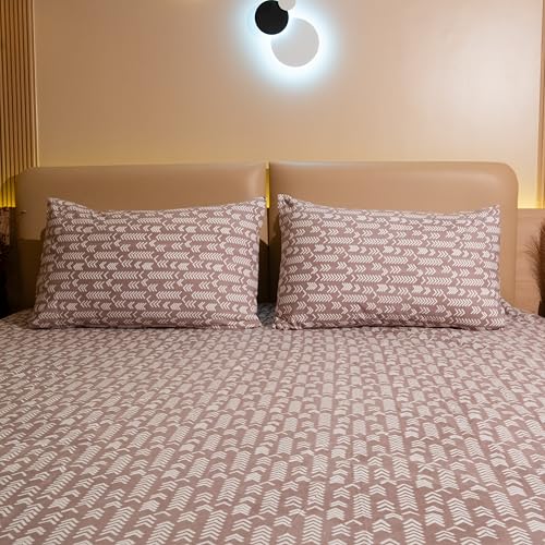 Image of Amazon Brand - Umi Cotton Elastic Fitted Bedsheet, King Size 78x72 Inches, Elastic Fit Bed Sheet, 10 Inch Deep Pocket, Soft Breathable Bedding, Durable Easy Care, with Pillow Cover-Linear Luxe