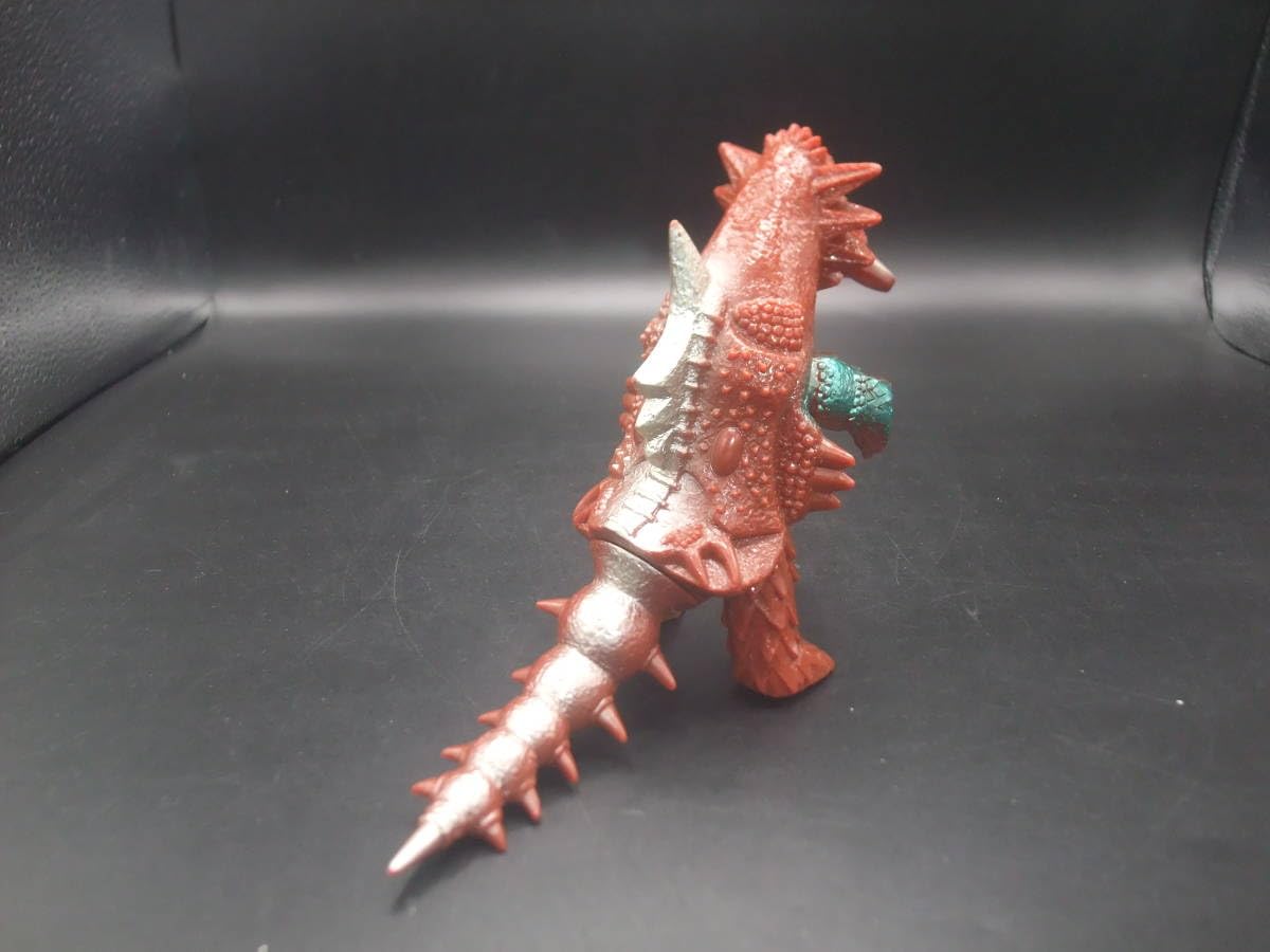 Amazon.co.jp: ソフビ 怪獣 キングクラブ 1992 マン 日本製 : おもちゃ